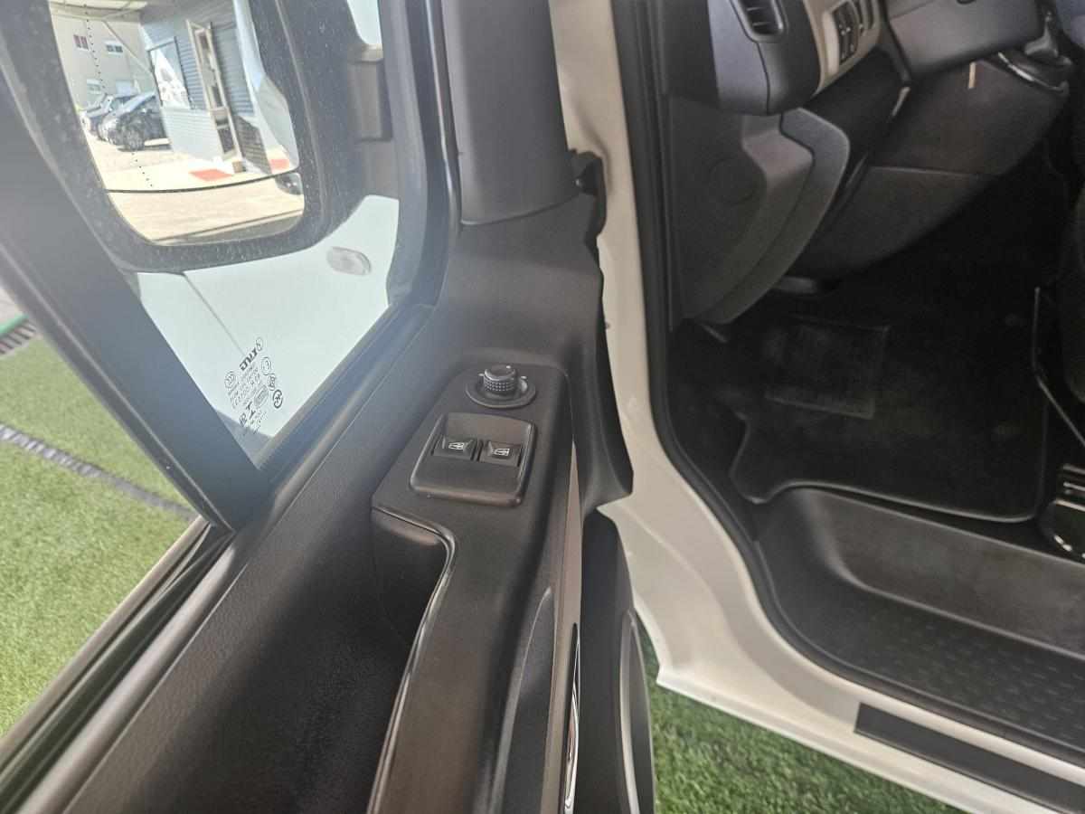 renault-trafic-1-6-95cv-2018-diesel-1598cc