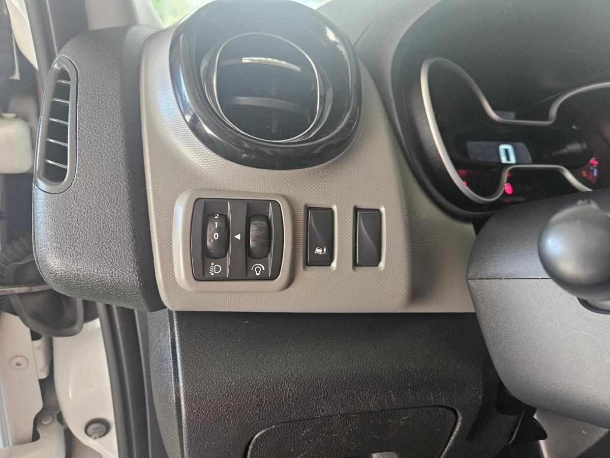 renault-trafic-1-6-95cv-2018-diesel-1598cc