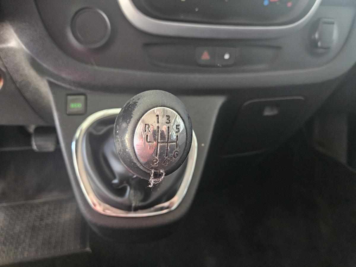 renault-trafic-1-6-95cv-2018-diesel-1598cc