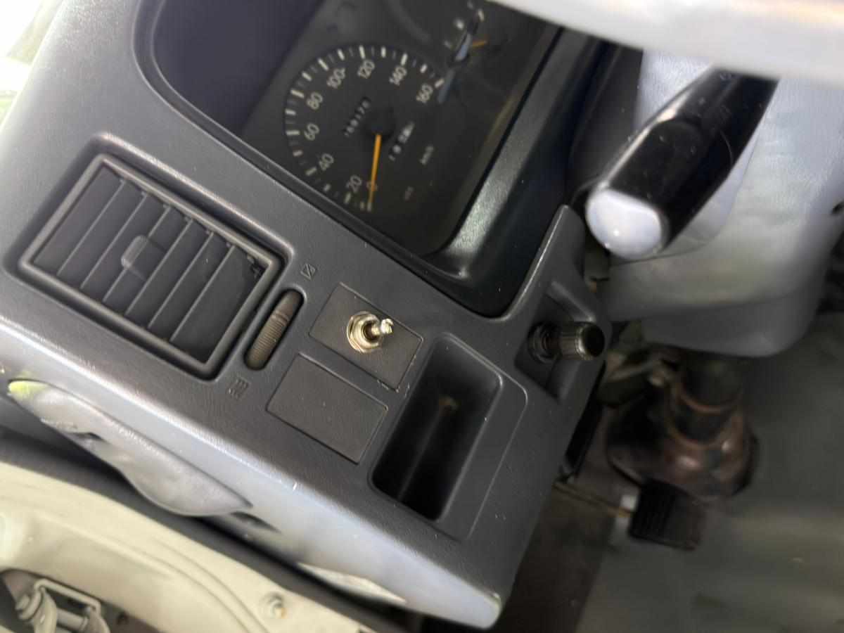 toyota-dyna-2-8-83cv-1996-diesel-2779cc