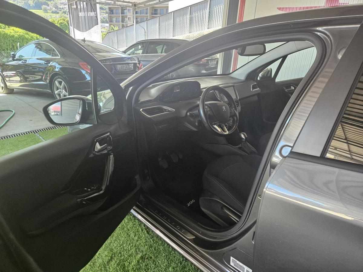peugeot-208-1-2-vti-2019-gasolina-1199cc