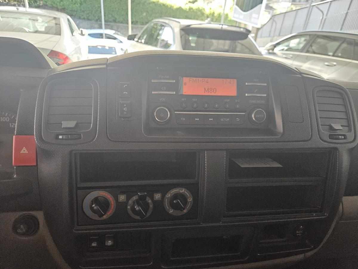 nissan-cabstar-2-5-136cv-2015-diesel-2488cc