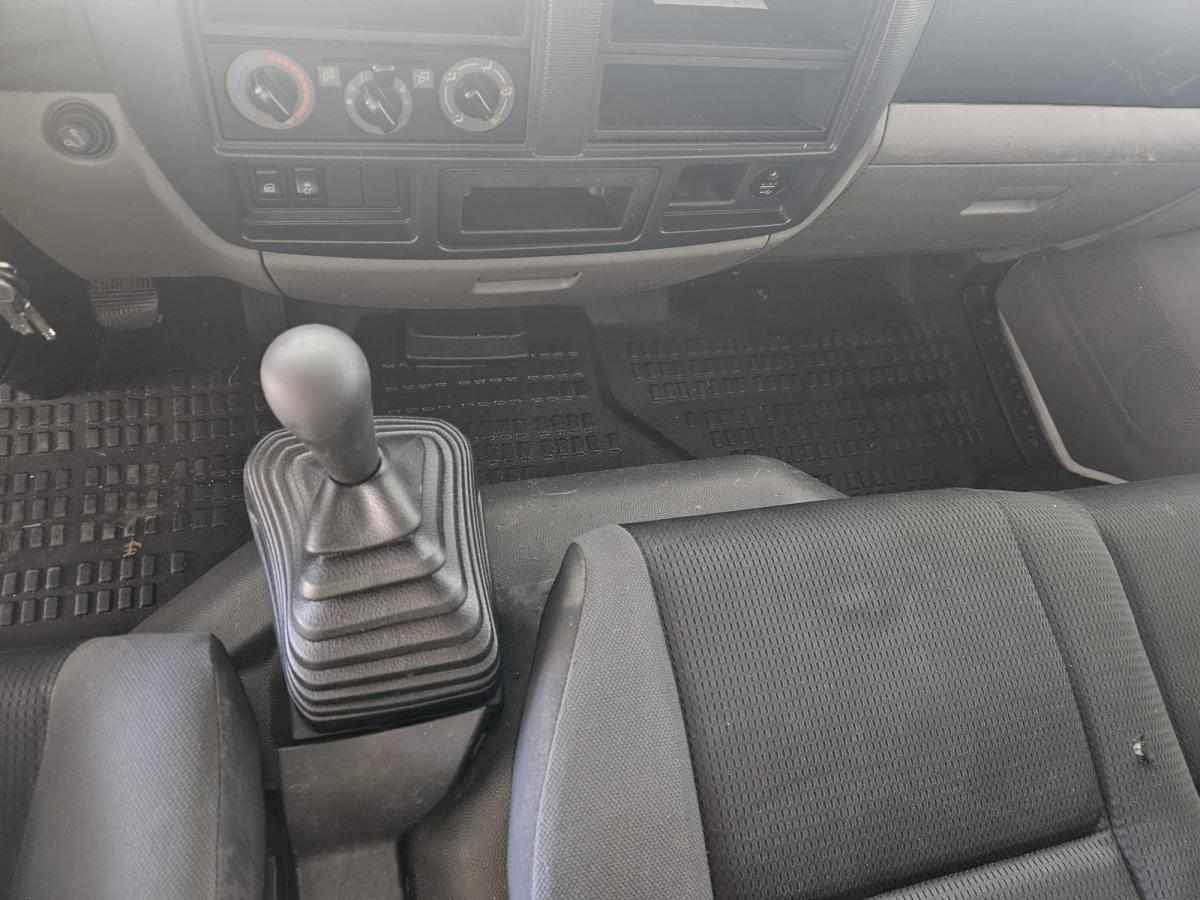nissan-cabstar-2-5-136cv-2015-diesel-2488cc