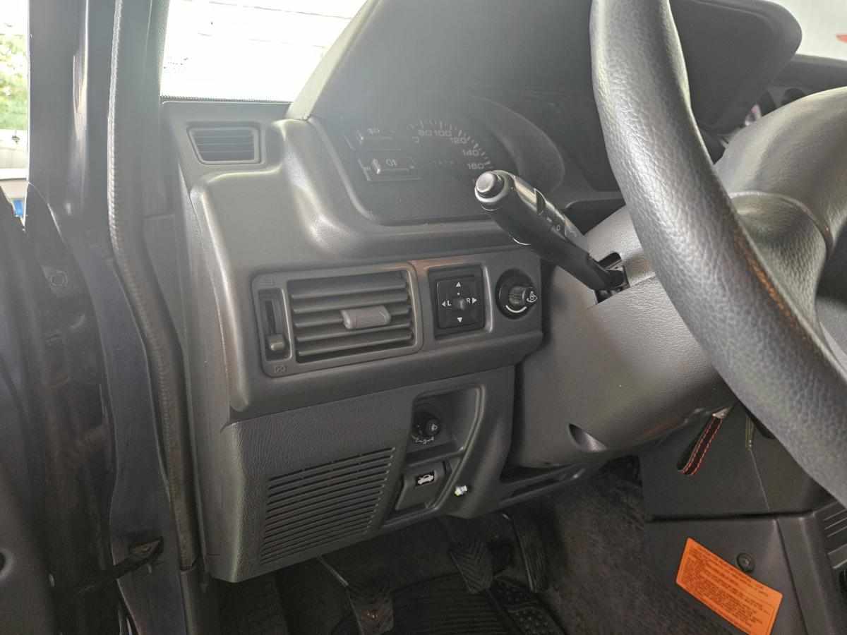 mitsubishi-pajero-2-8-td-awd-1999-diesel-2835cc