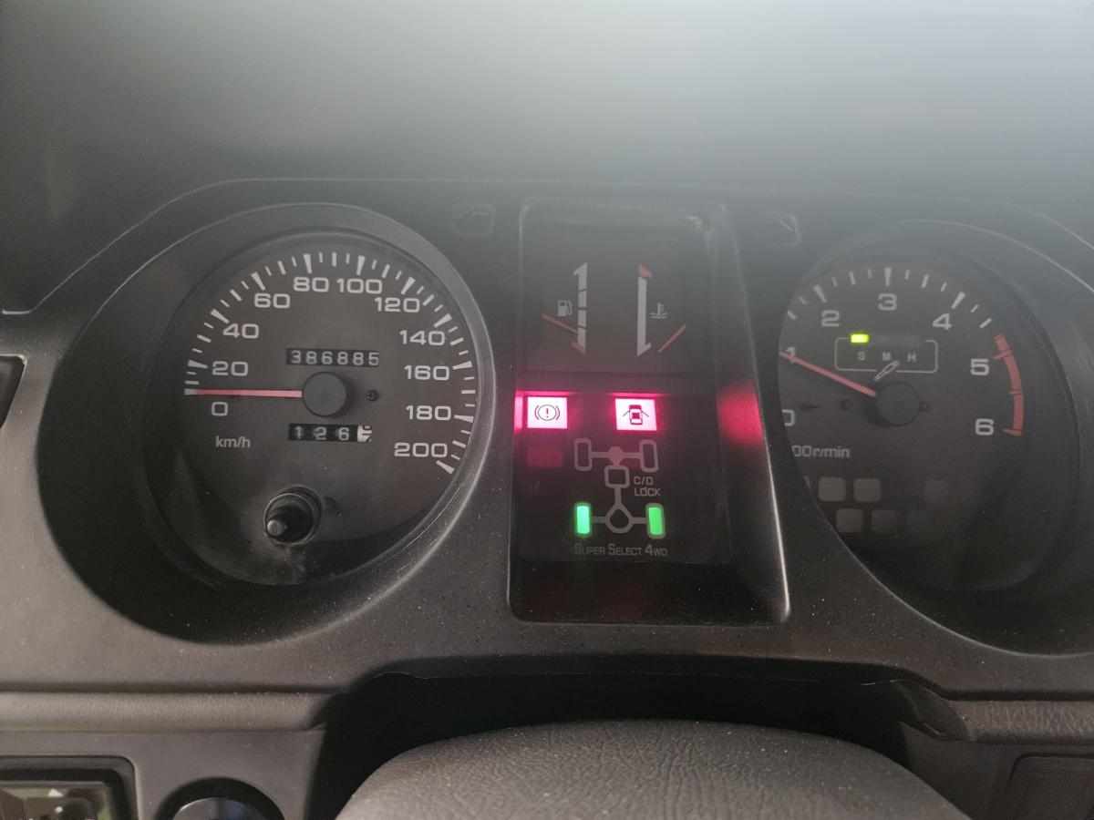 mitsubishi-pajero-2-8-td-awd-1999-diesel-2835cc