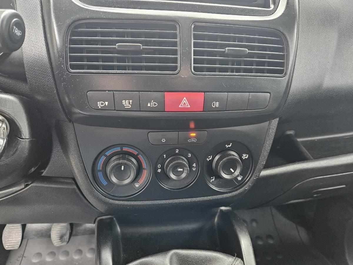 opel-combo-1-6-105cv-2017-diesel-1598cc