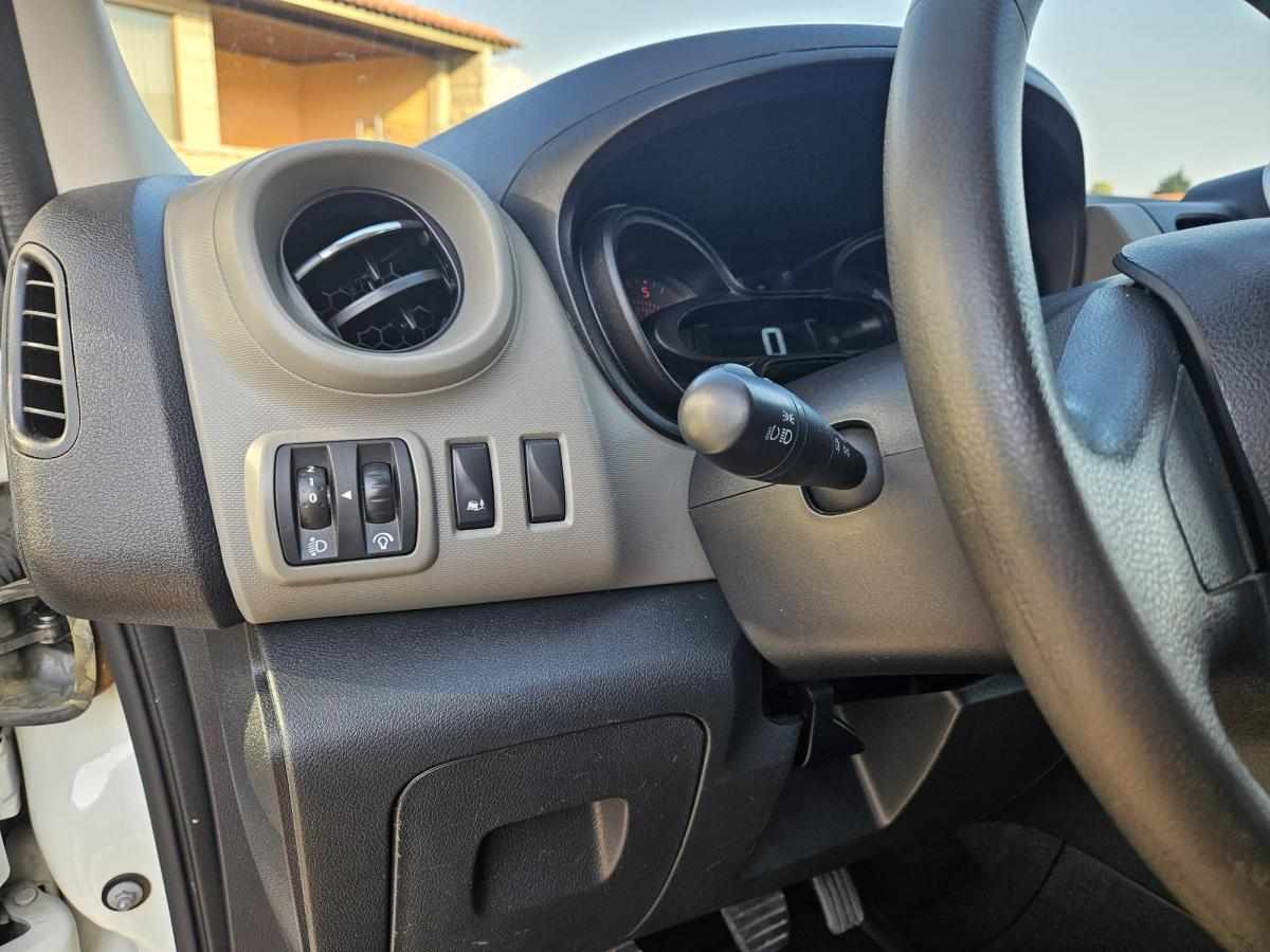 renault-trafic-1-6-dci-2019-diesel-1598cc