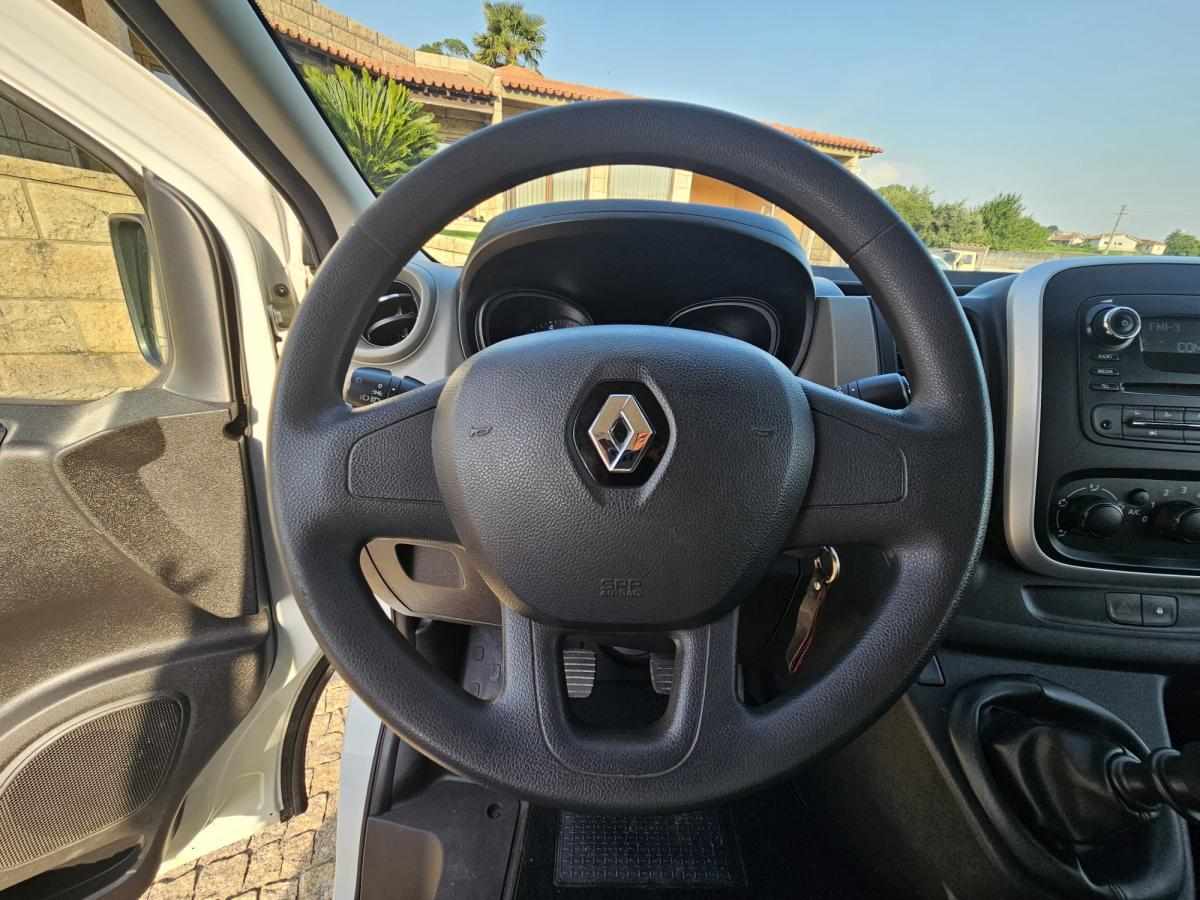 renault-trafic-1-6-dci-2019-diesel-1598cc