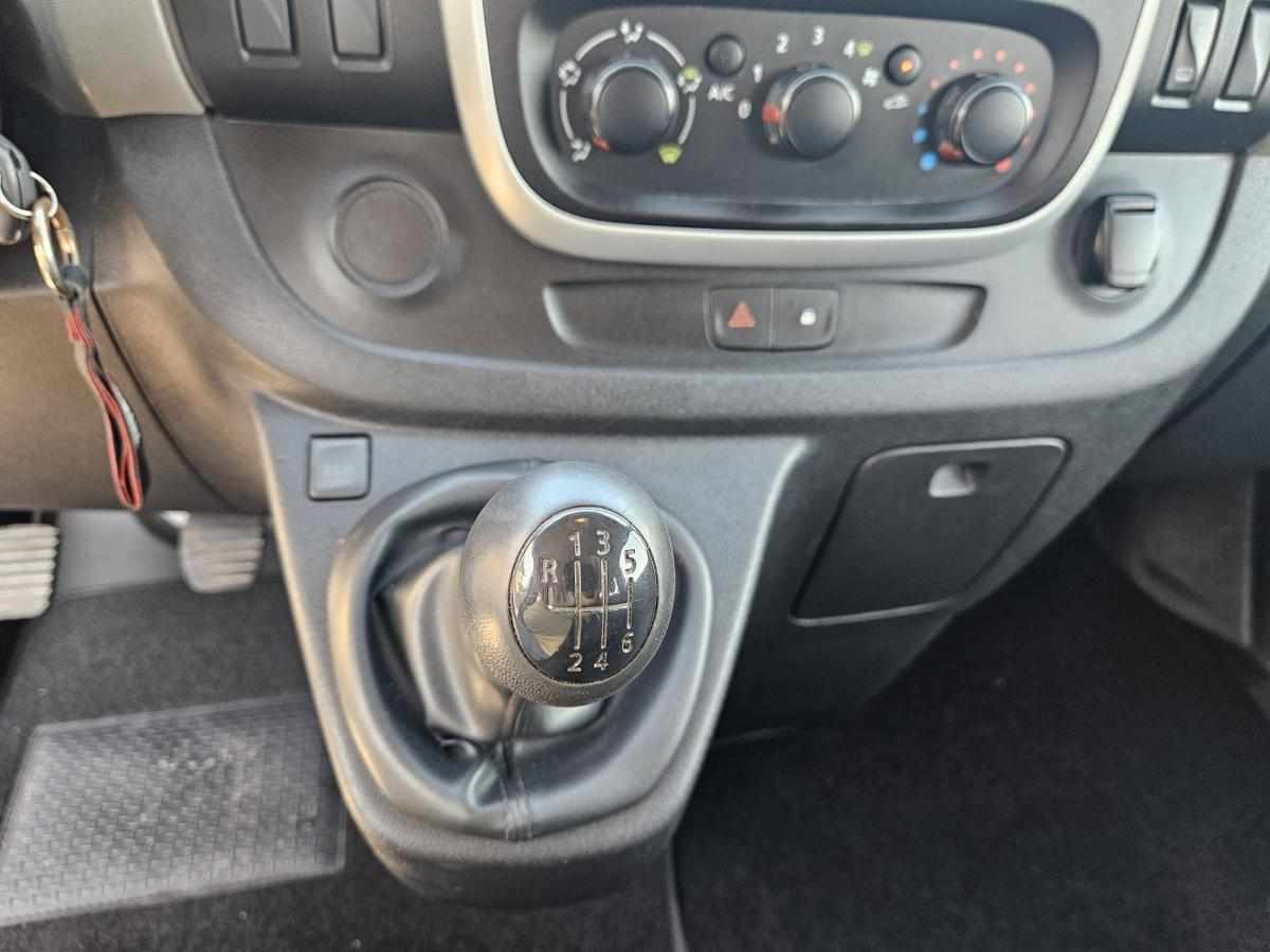 renault-trafic-1-6-dci-2019-diesel-1598cc