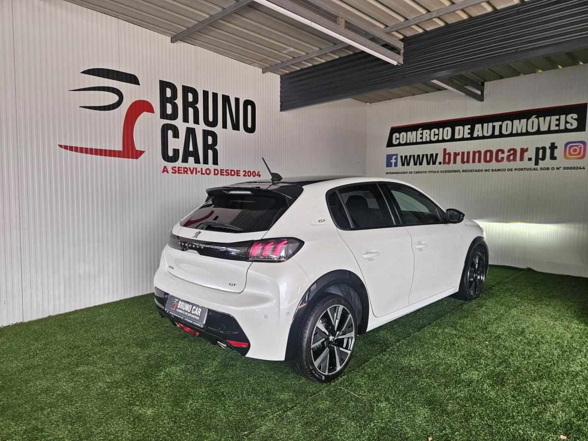 peugeot-208-1-5-102cv-2022-diesel-1499cc