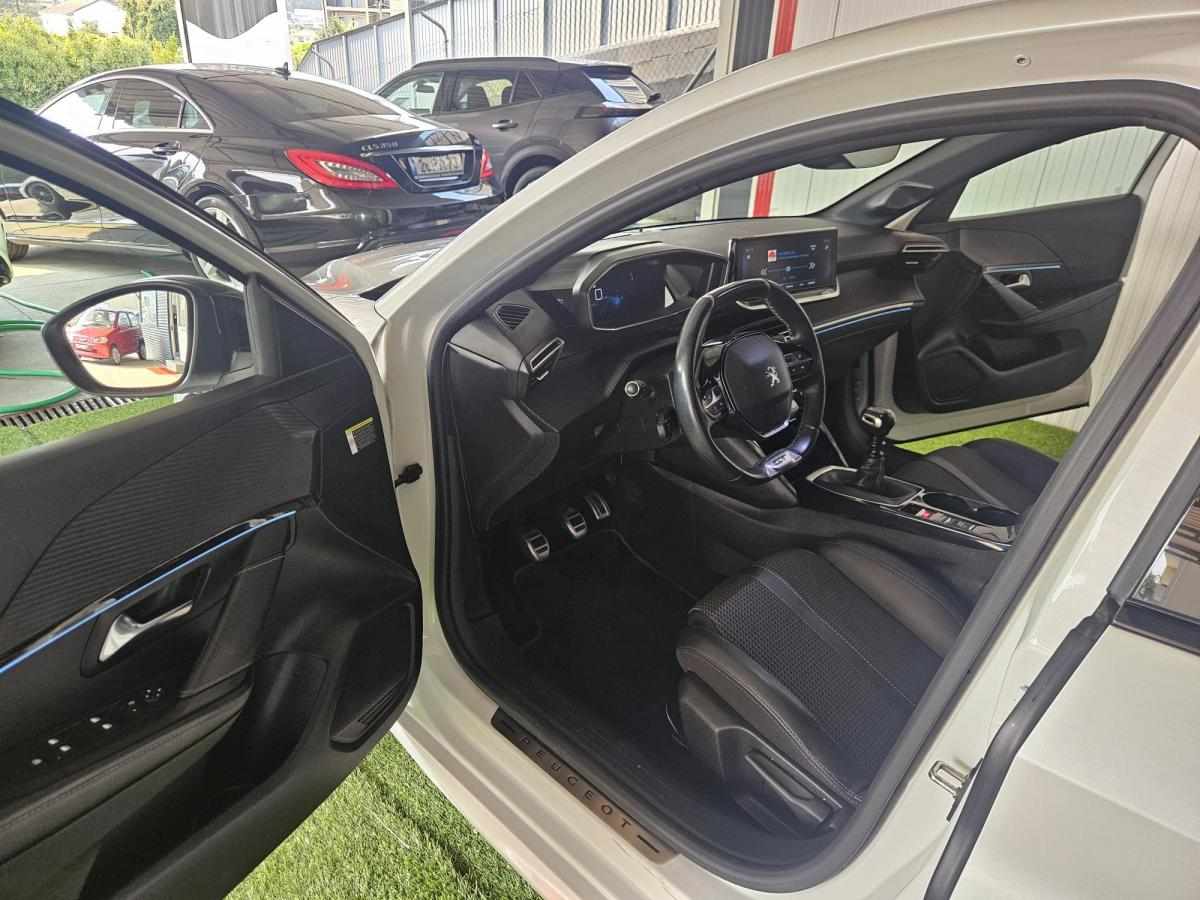 peugeot-208-1-5-102cv-2022-diesel-1499cc