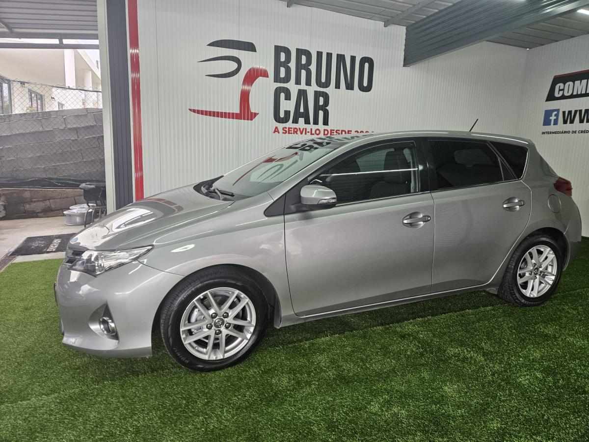 toyota-auris-1-4-d-4d-2015-diesel-1364cc