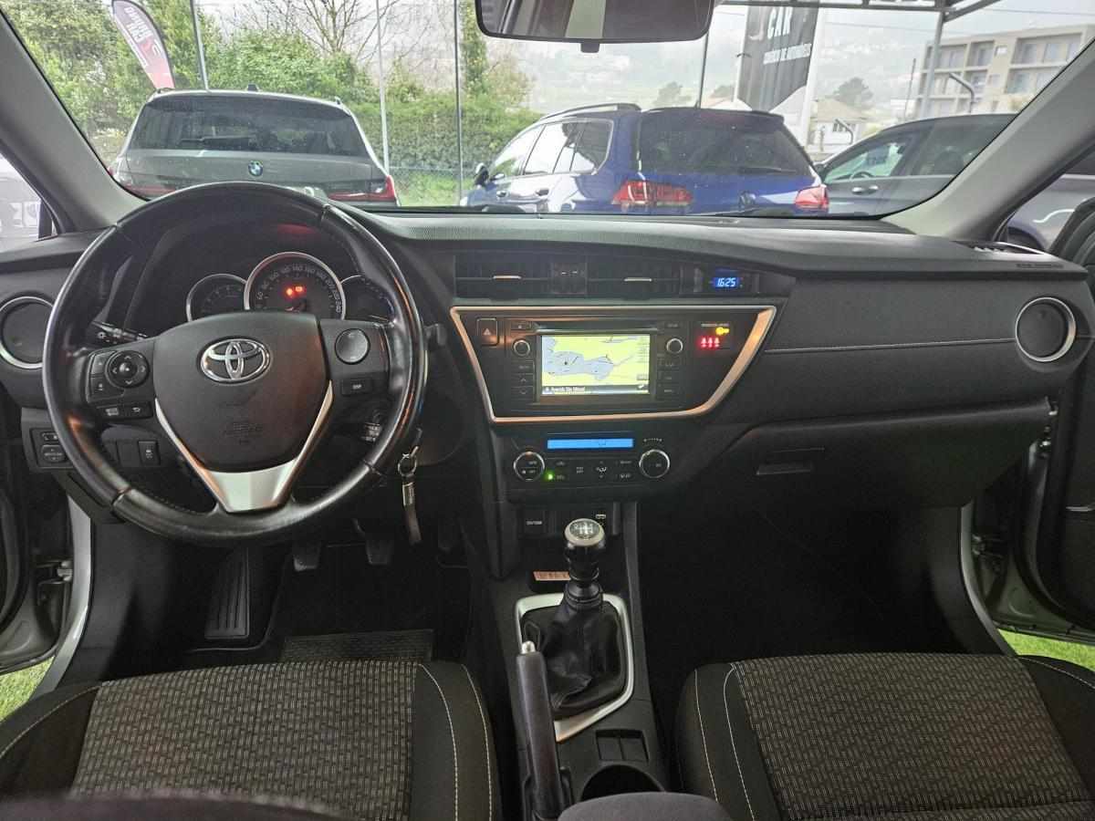 toyota-auris-1-4-d-4d-2015-diesel-1364cc