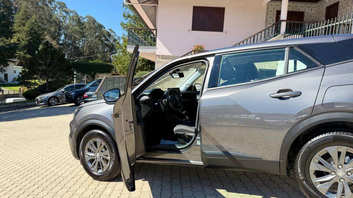 peugeot-2008-2021-gasolina-1199cc