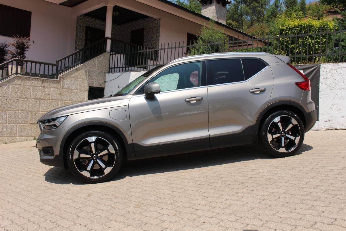 volvo-xc40-2021-hibrido-a-gasolina-1477cc
