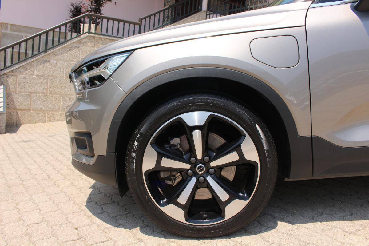 volvo-xc40-2021-hibrido-a-gasolina-1477cc
