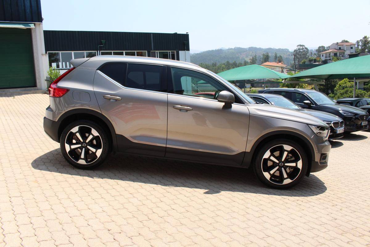 volvo-xc40-2021-hibrido-a-gasolina-1477cc