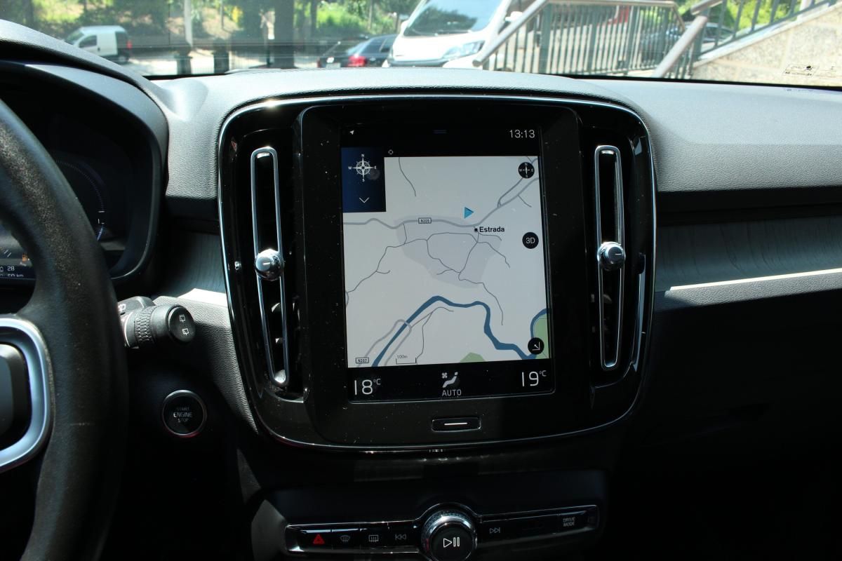 volvo-xc40-2021-hibrido-a-gasolina-1477cc