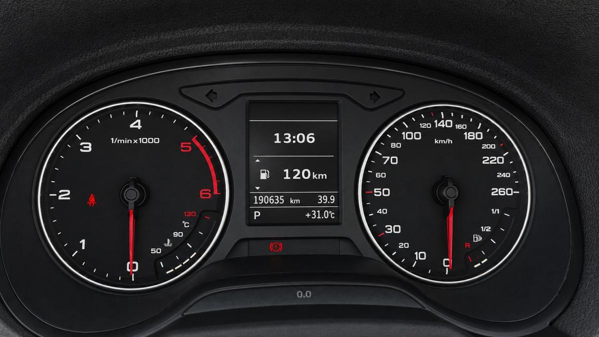 audi-a3-2014-diesel-1598cc