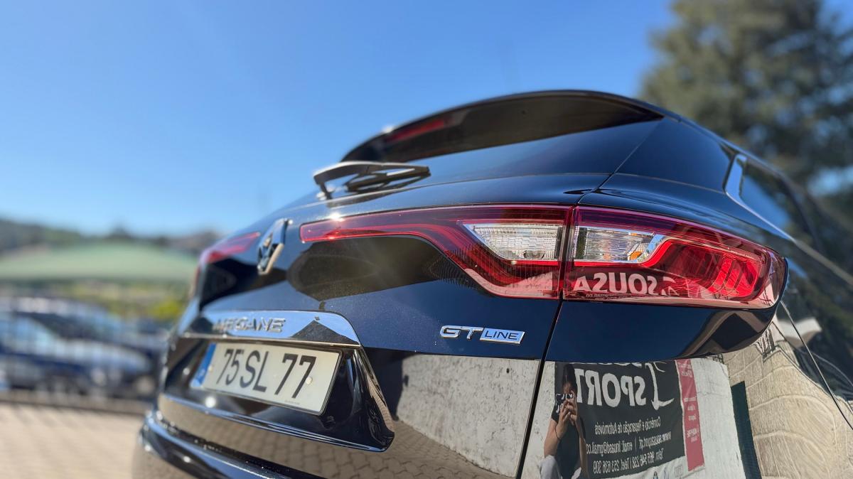 renault-megane-sport-tourer-2017-diesel-1461cc