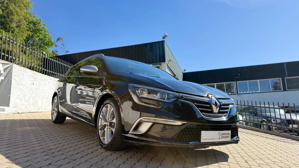 renault-megane-sport-tourer-2017-diesel-1461cc