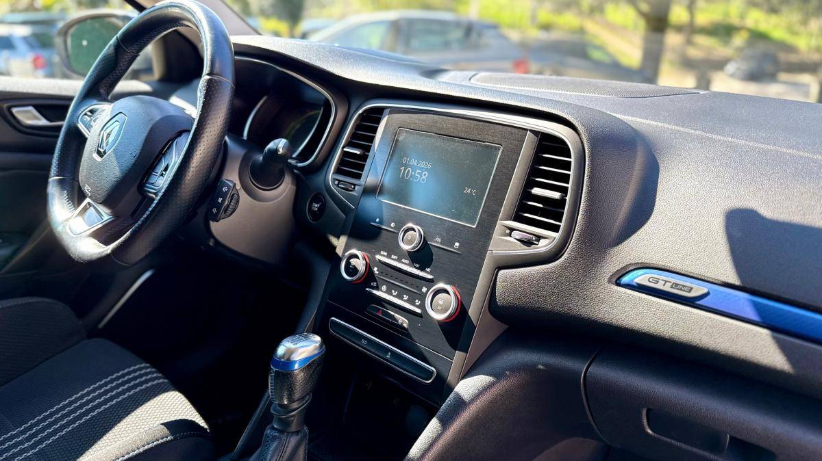 renault-megane-sport-tourer-2017-diesel-1461cc