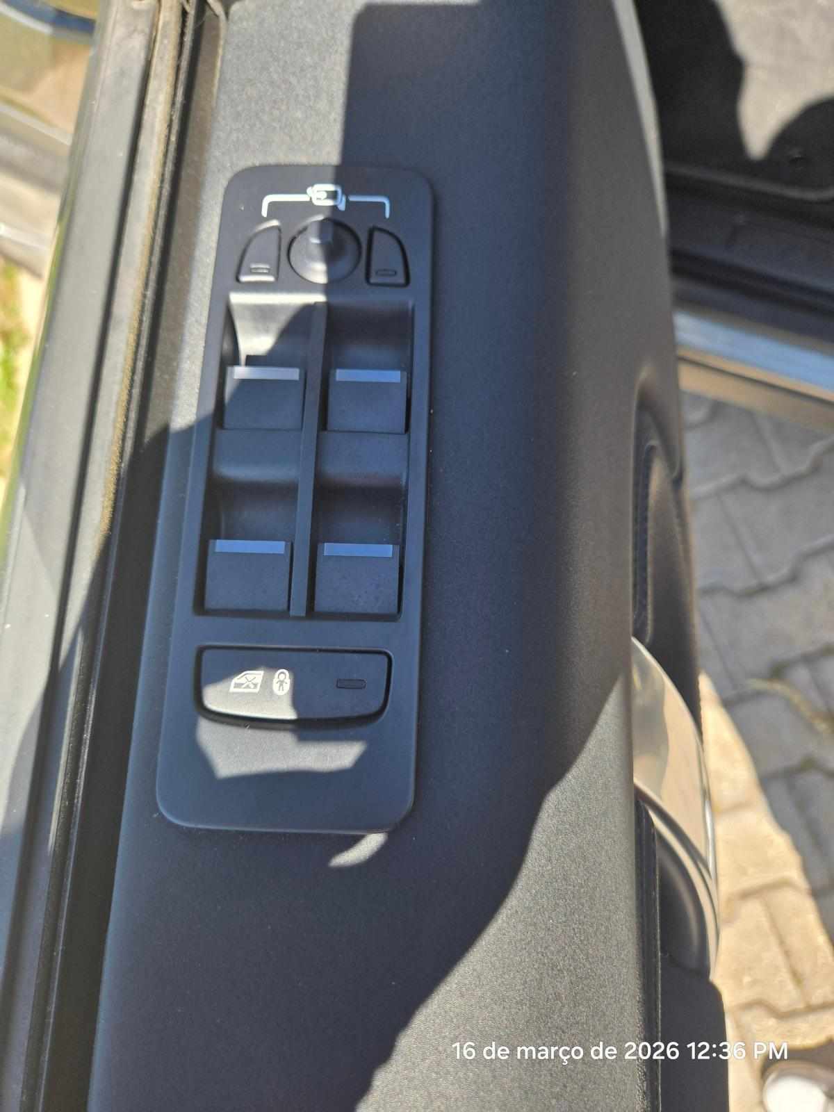land-rover-discovery-sport-p300e-awd-2020-gasolina-1498cc
