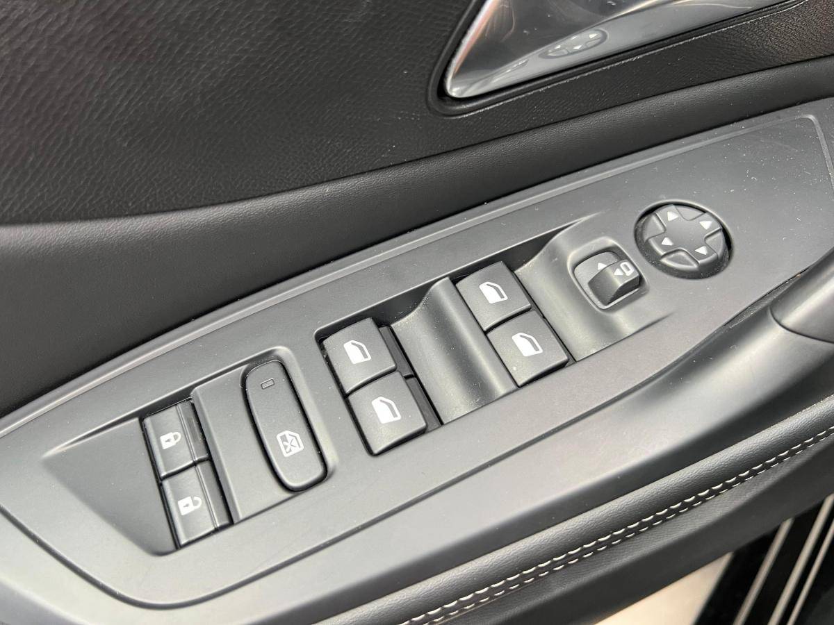 peugeot-308-sw-2024-hibrido-a-gasolina-1598cc