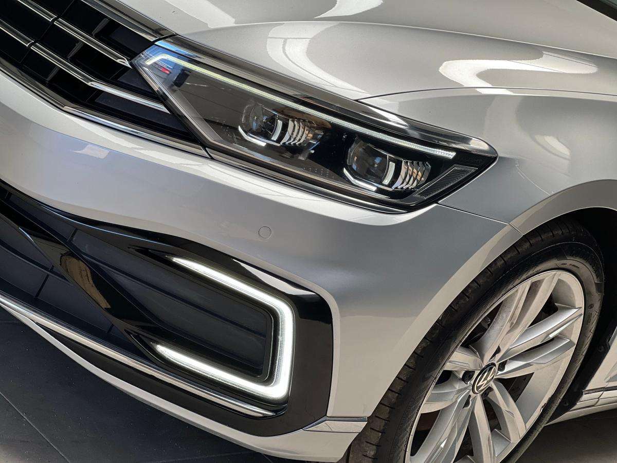 volkswagen-passat-variant-2020-hibrido-a-gasolina-1395cc