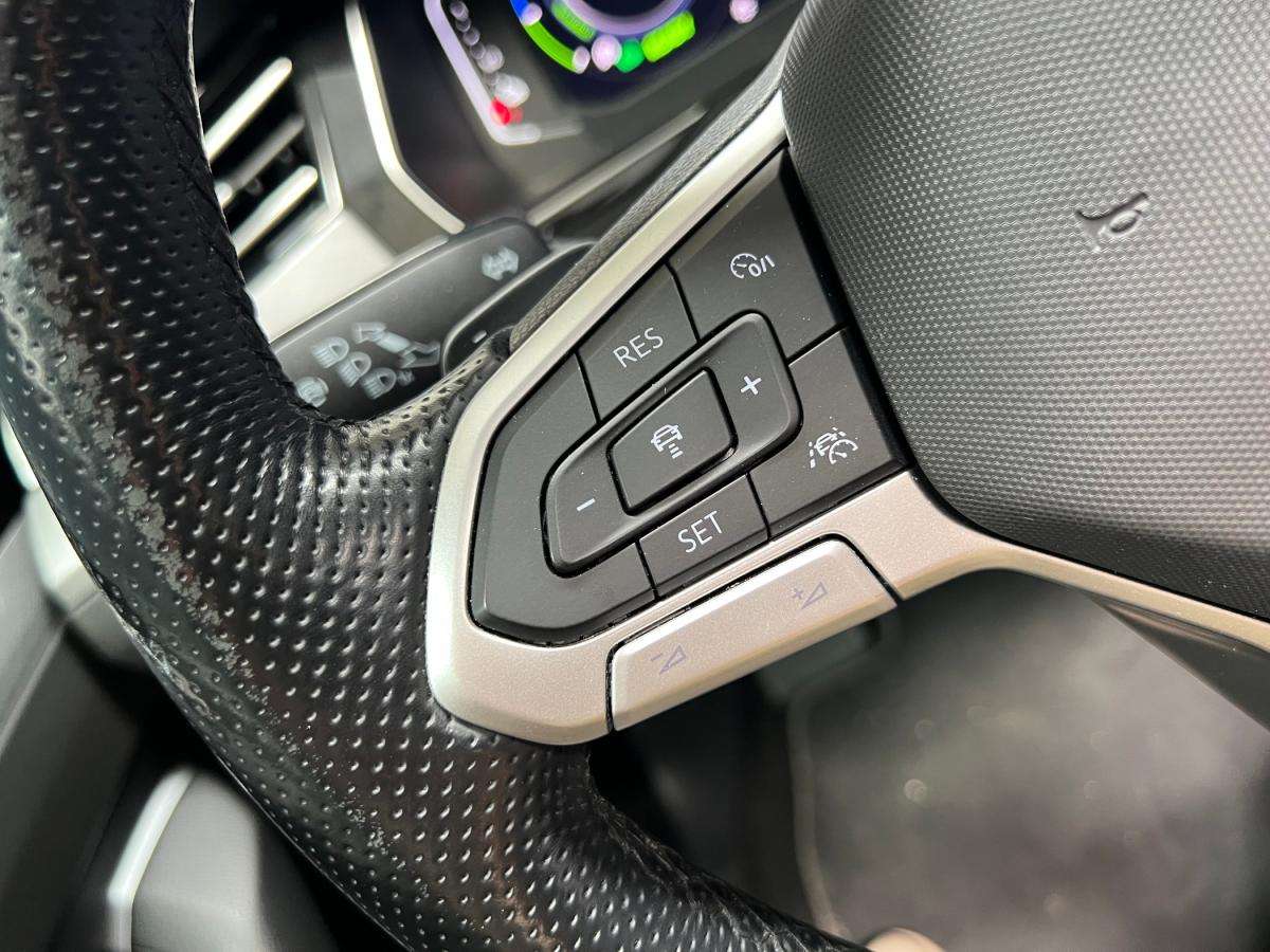 volkswagen-passat-variant-2020-hibrido-a-gasolina-1395cc