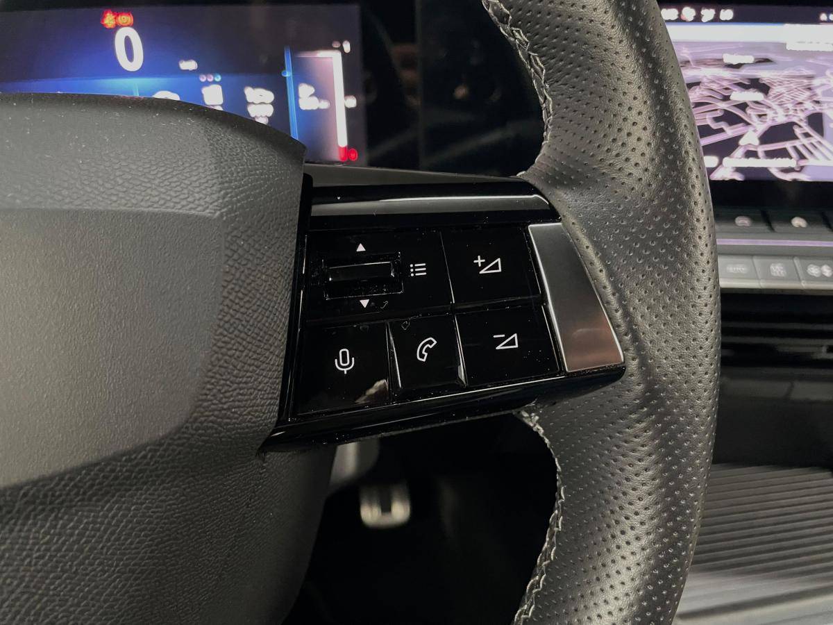 opel-astra-2023-gasolina-1199cc