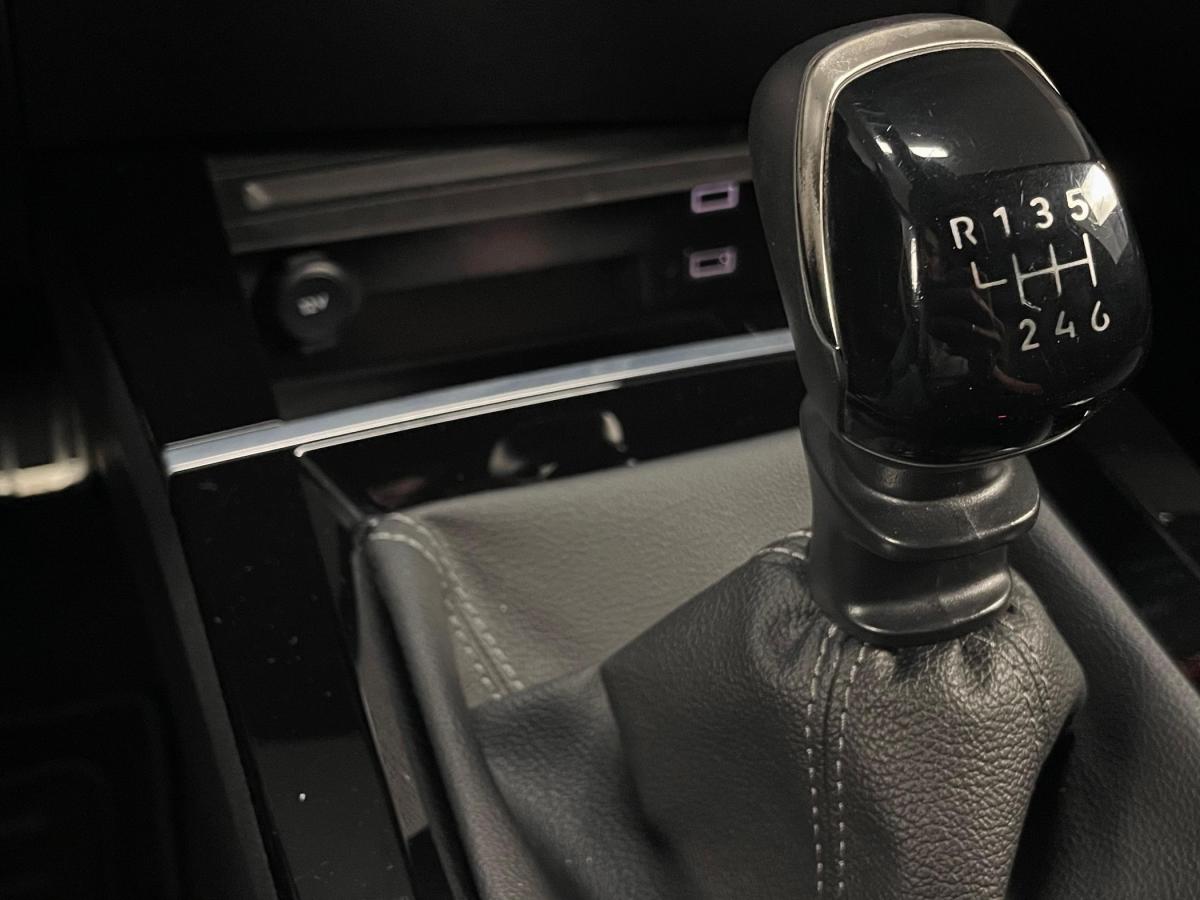 opel-astra-2023-gasolina-1199cc