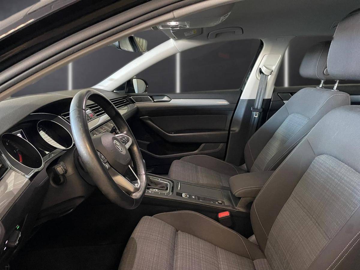 volkswagen-passat-variant-2020-diesel-1598cc