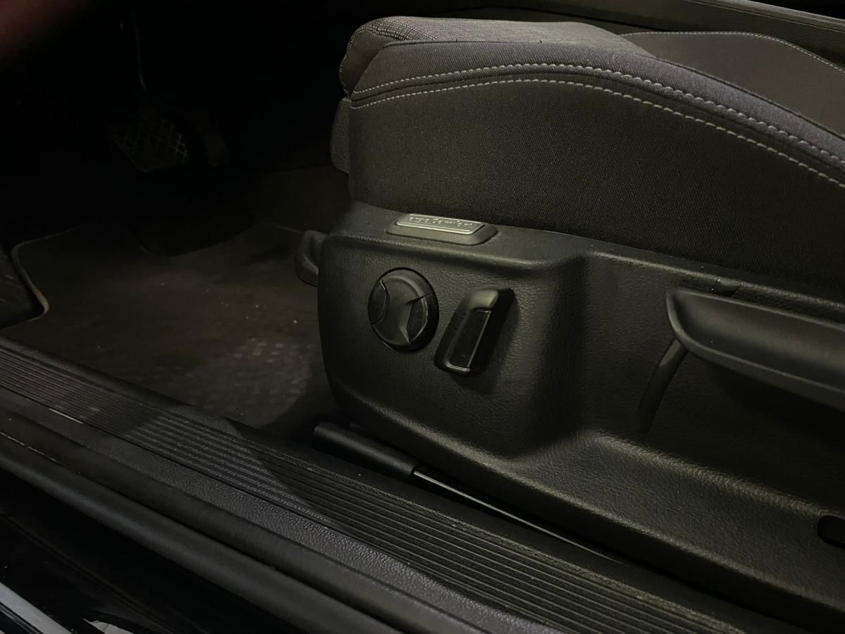 volkswagen-passat-variant-2020-diesel-1598cc