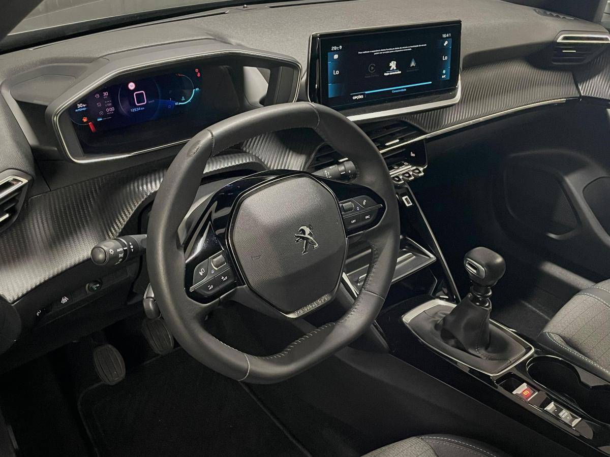 peugeot-2008-2024-gasolina-1199cc