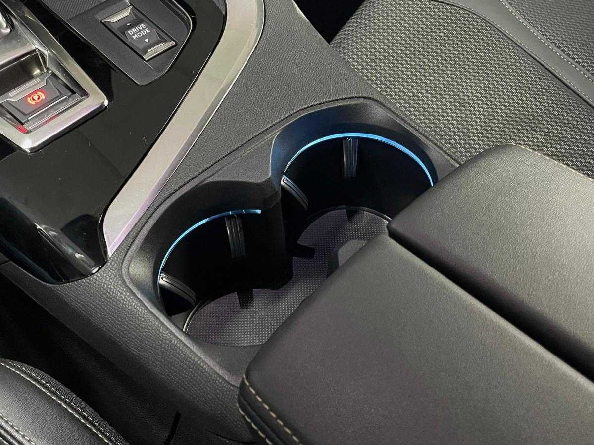 peugeot-3008-2022-gasolina-1199cc