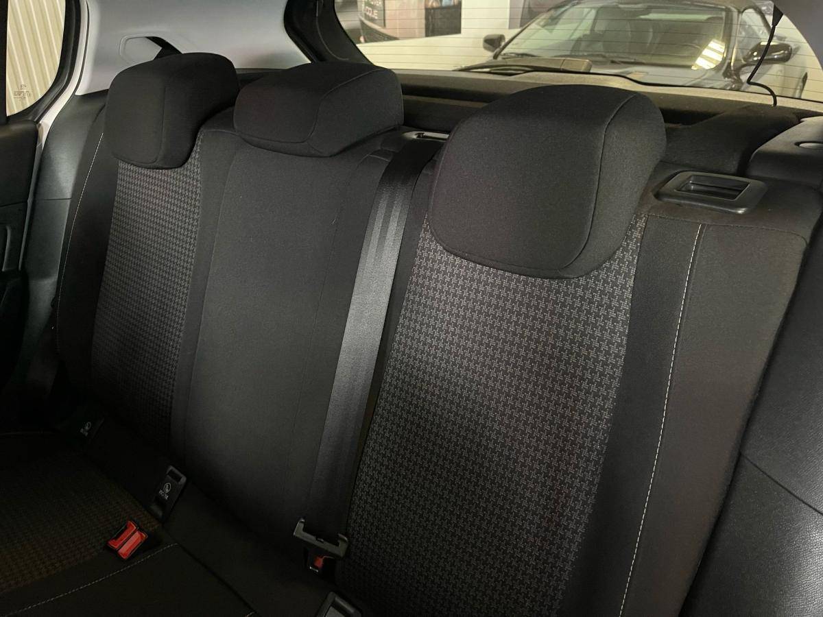 peugeot-308-2018-diesel-1560cc