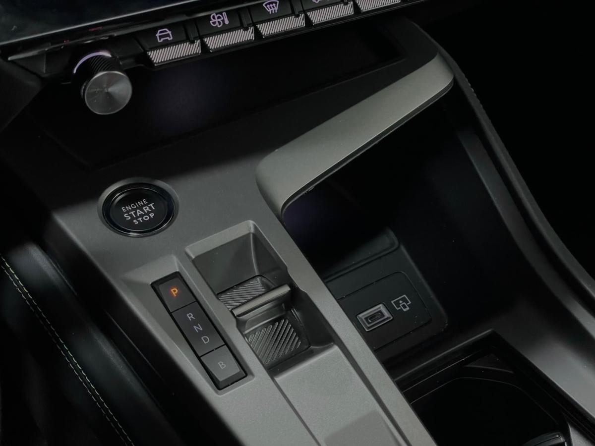 peugeot-308-2024-hibrido-a-gasolina-1598cc