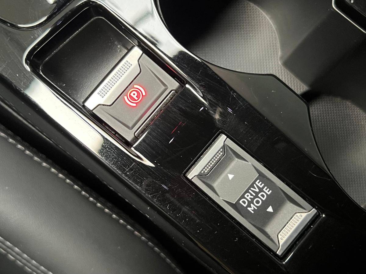 peugeot-208-2022-gasolina-1199cc