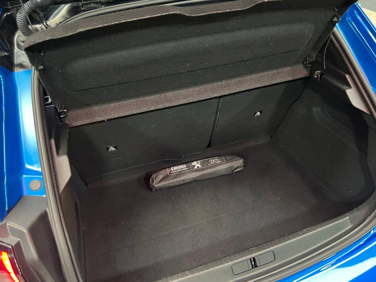 peugeot-208-2022-gasolina-1199cc