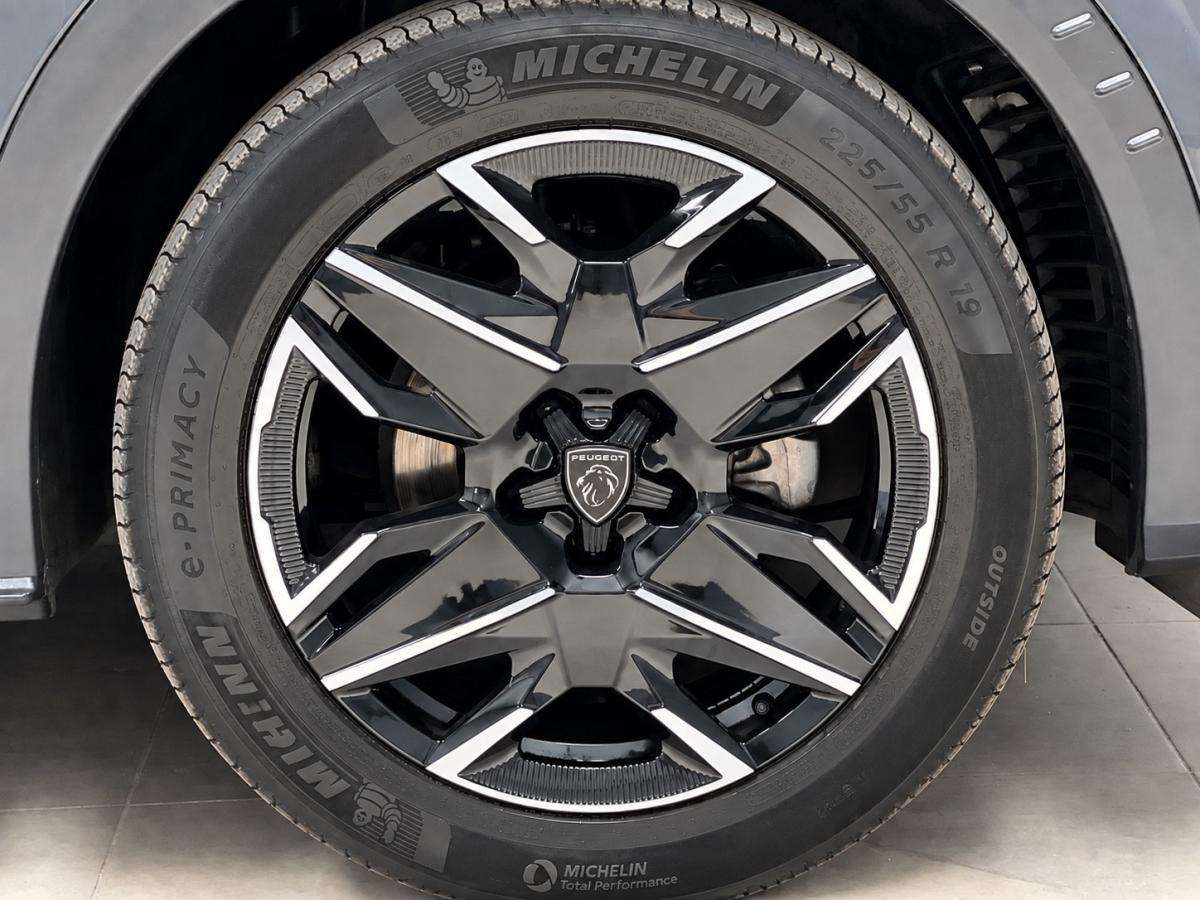 peugeot-e-3008-2025-eletrico-0cc