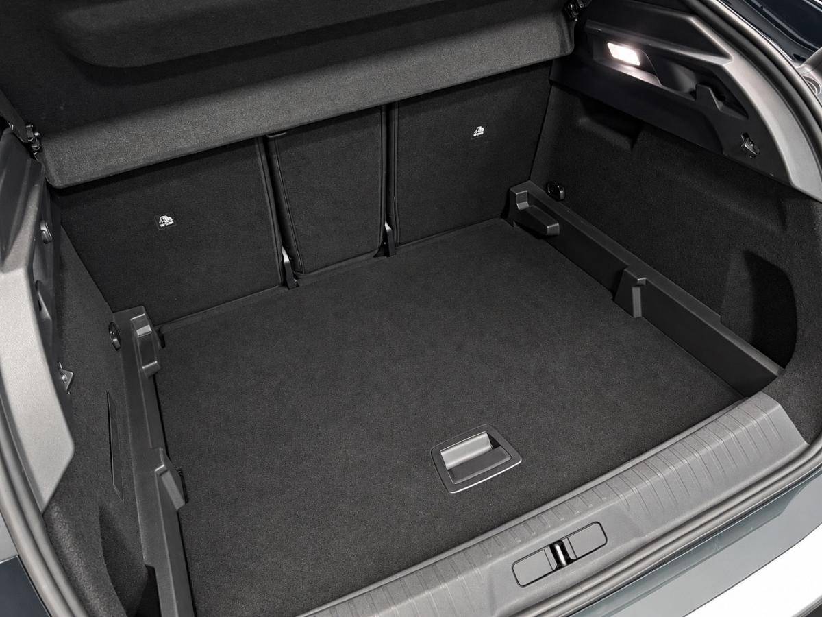 peugeot-e-3008-2025-eletrico-0cc