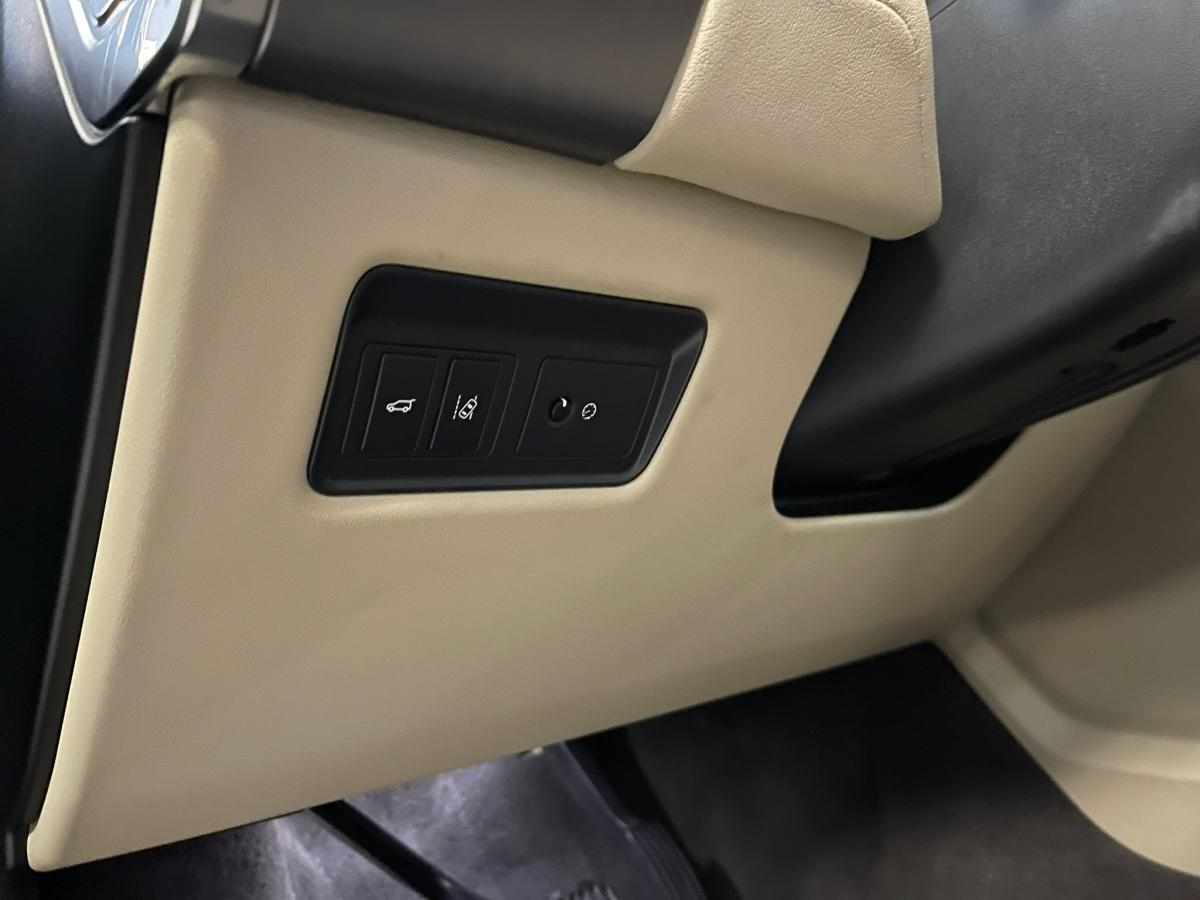 land-rover-range-rover-sport-2017-diesel-1999cc