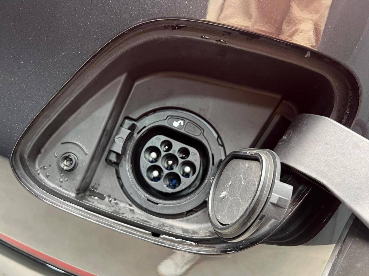 mercedes-benz-glc-2023-hibrido-a-gasolina-1991cc