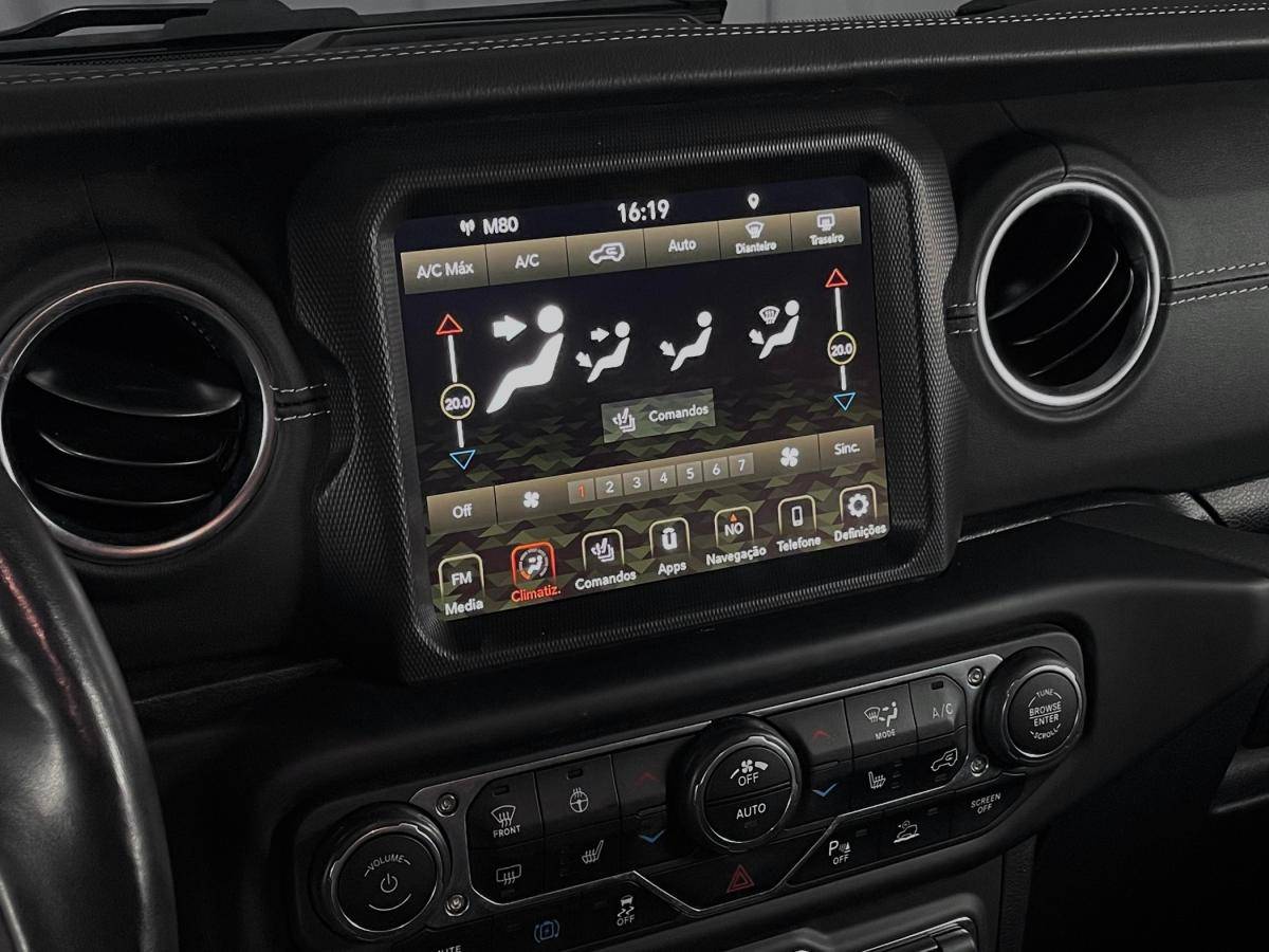 jeep-wrangler-2023-hibrido-a-gasolina-1995cc