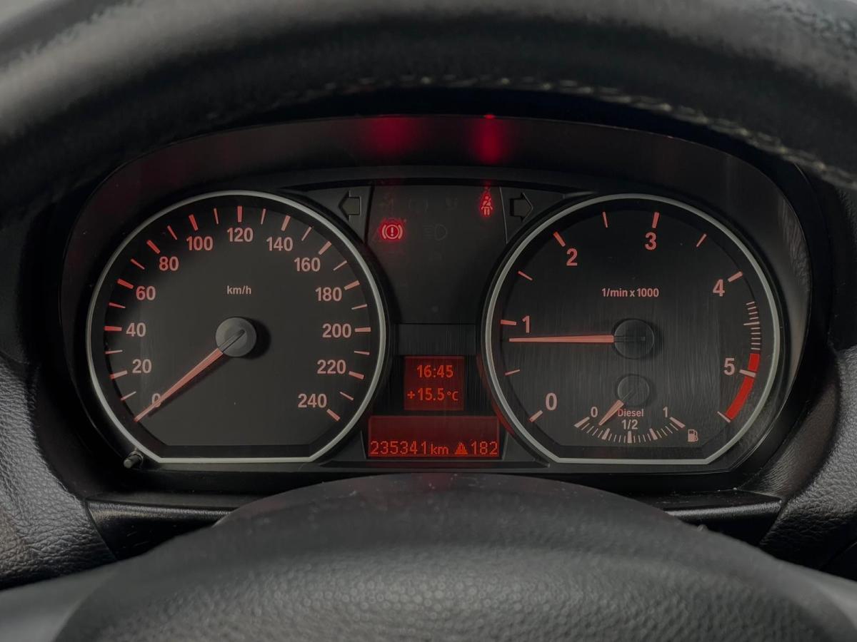 bmw-serie-1-2011-diesel-1995cc