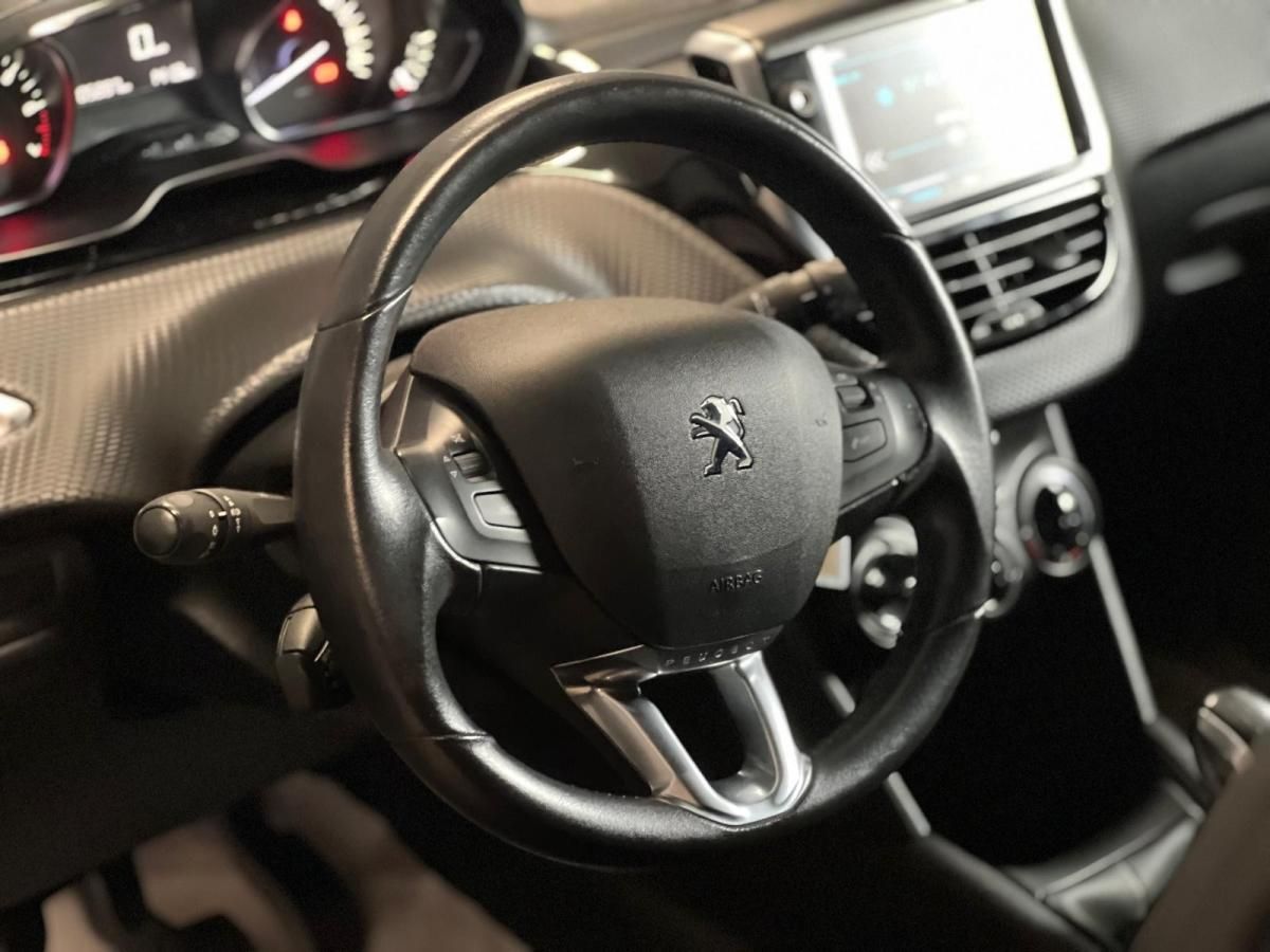 peugeot-208-2018-gasolina-1199cc