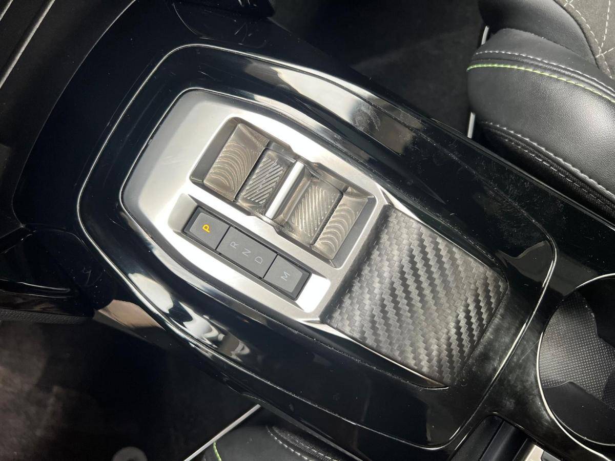 peugeot-208-2022-gasolina-1199cc