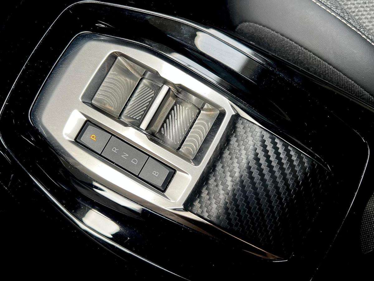 peugeot-208-2024-eletrico-0cc