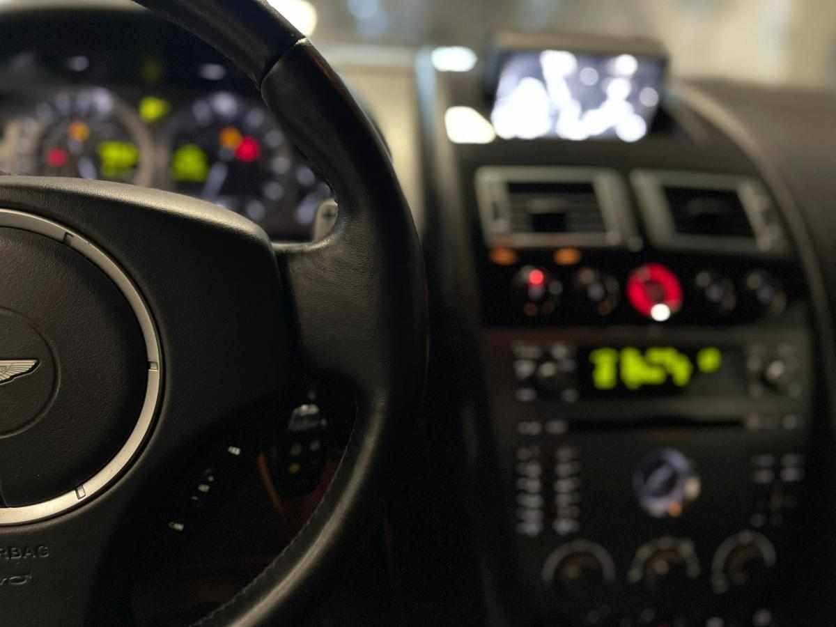aston-martin-db9-2005-gasolina-5935cc